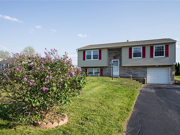 2nd image of 43 Wickwine Ln