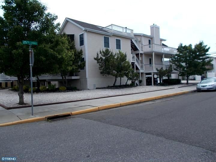 1st image of 203 25th St