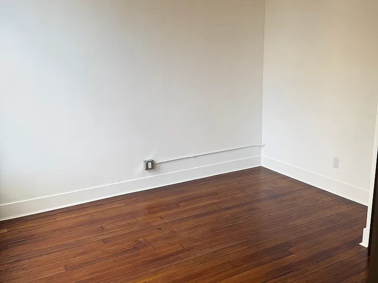 607 Main St #2 — Photo 5