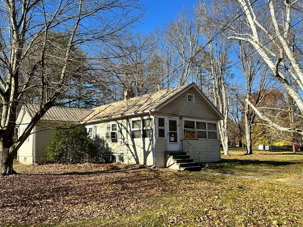 99 Golden Glow Dr, Elmira, NY 14905