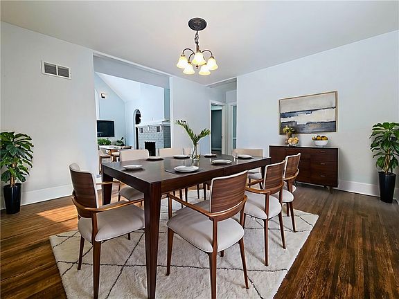 3rd image of 56 Ellis Dr