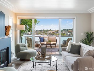 2120 8th Avenue N #301, Seattle, WA, 98109