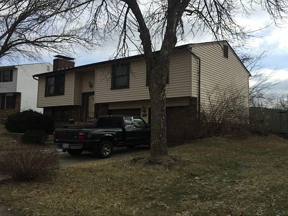 3rd image of 340 Blumen Ln