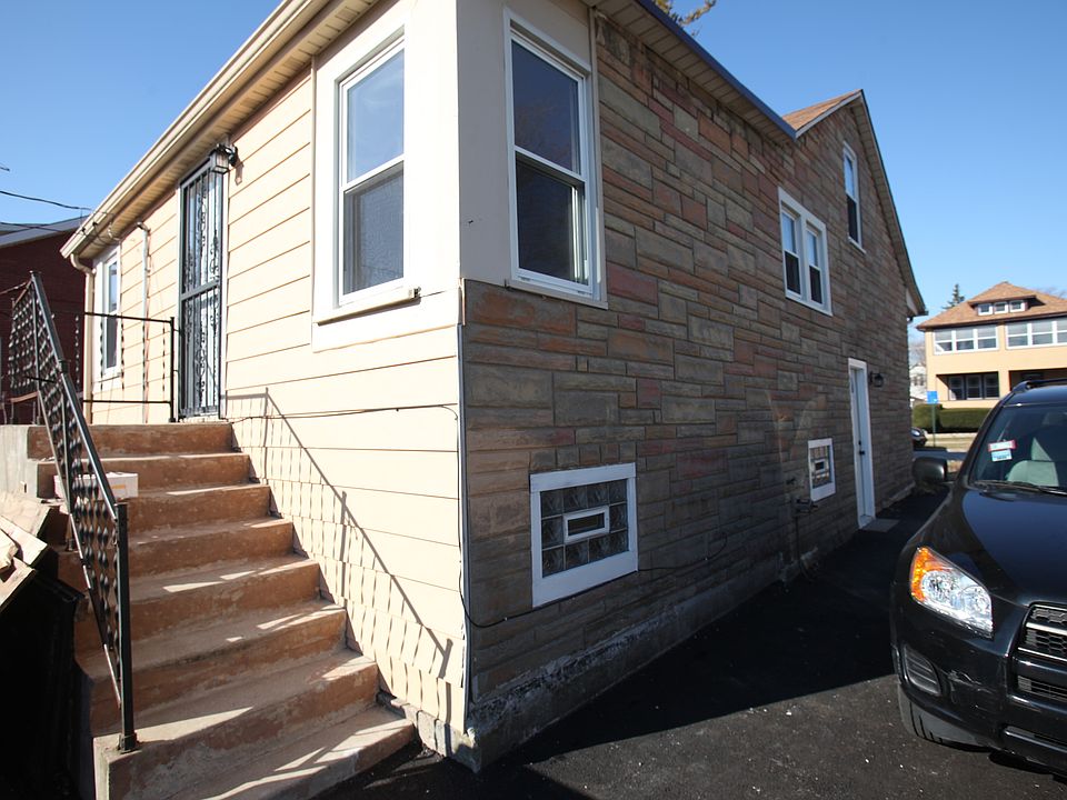 1st image of 407 S 23rd Ave