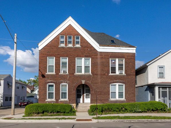 2070 Jackson St, Dubuque, IA 52001
