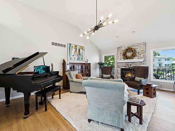 5th image of 4635 N Cobblestone St