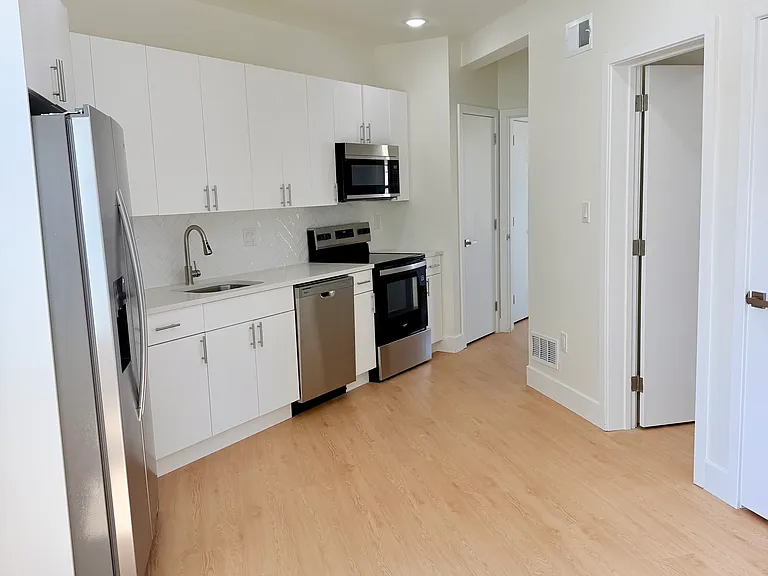4212 Lancaster Ave #202 — Photo 7