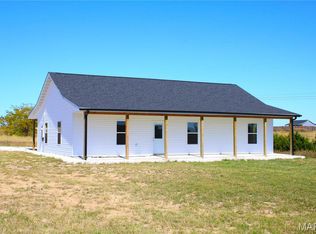 25 Private Rd #2454, Huntsville, MO 65259