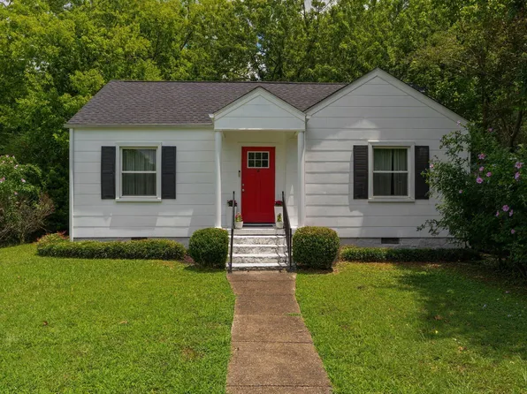 1400 Sunnyfield Ln, Chattanooga, TN 37412