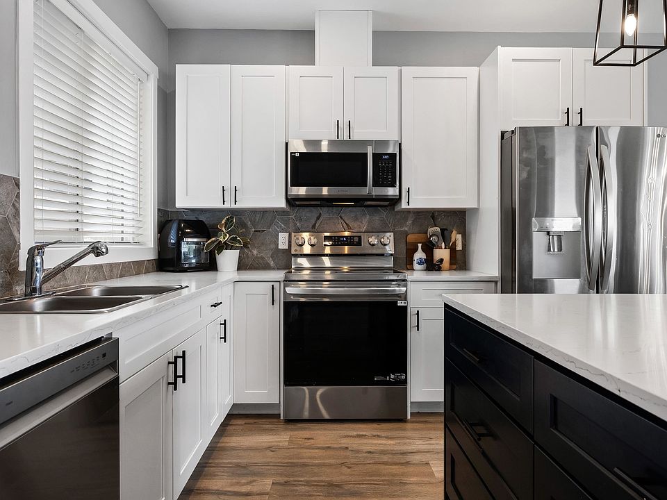 1st image of 9279 Carleton St #B