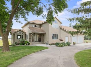 1450 Jefferson St SE, Hutchinson, MN 55350