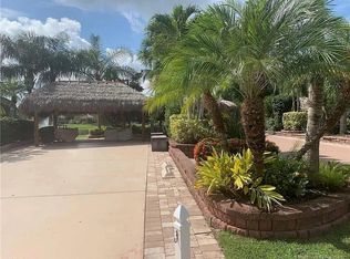 389 NW Boundary Dr, Port Saint Lucie, FL 34986