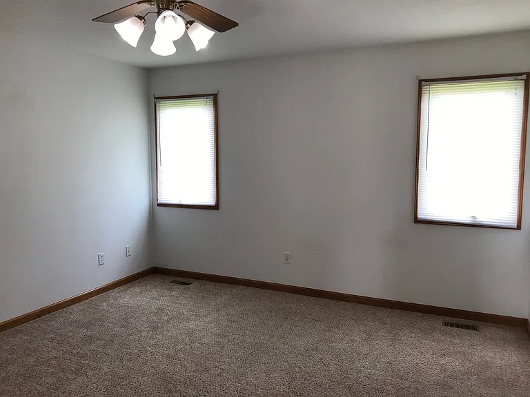 2726 Bearberry Ct — Photo 7