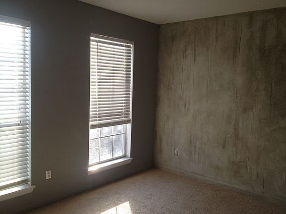 2nd image of 5701 Brentwood Trce
