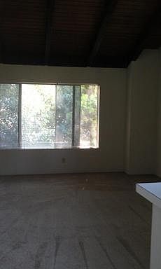 4th image of 2421 E St APT 2