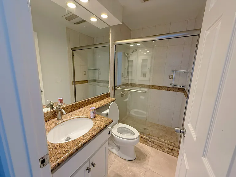 2641 Acorn St — Photo 7