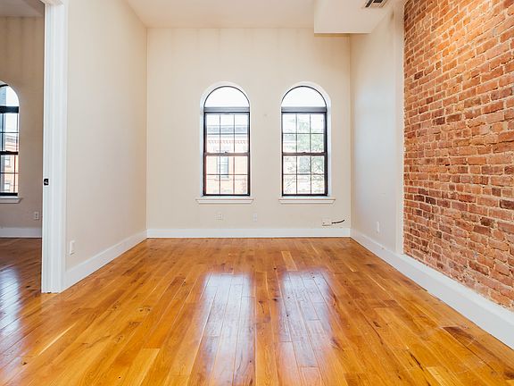 2nd image of 435 Menahan St #2F
