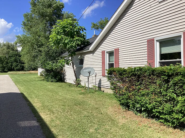 147 Carpenter St — Photo 22