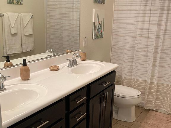 4th image of 18519 W Paradise Ln