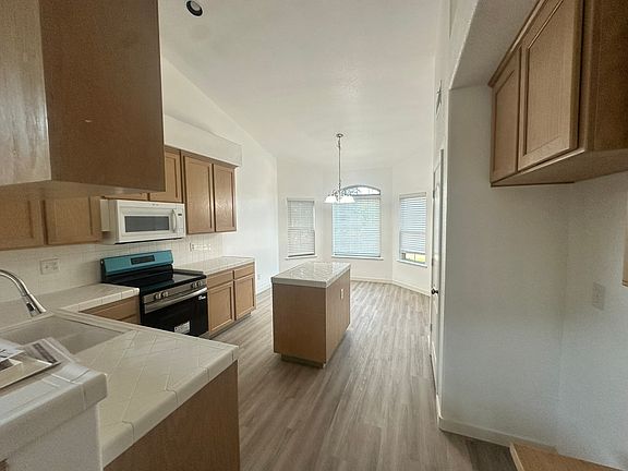 4th image of 6618 E Michigan Ave