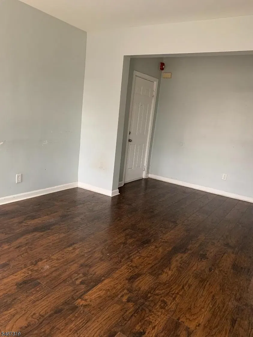 2 bed, 1.0 bath, $2,150 — Photo 3