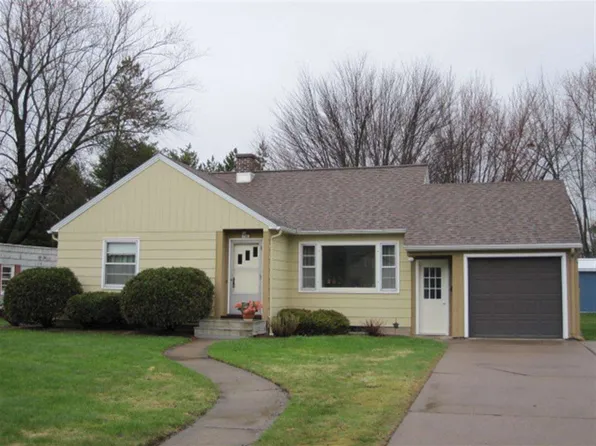 1505 W 7th St, Marshfield, WI 54449