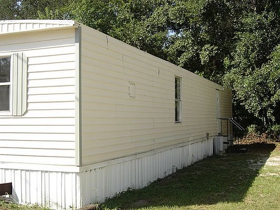 3rd image of 1716 Sandown Ln