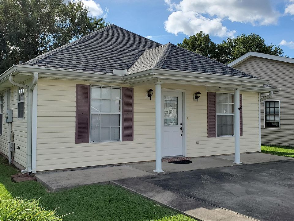 1st image of 144 Earline Dr