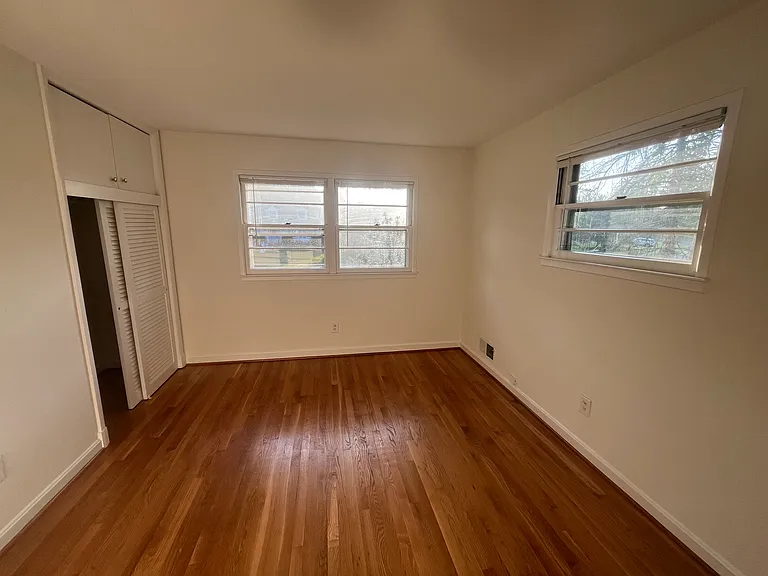Upstairs bedroom #2