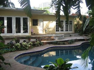 90 SW 17th Rd, Miami, FL 33129