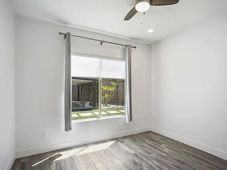 3071 Conservation Ct — Photo 40