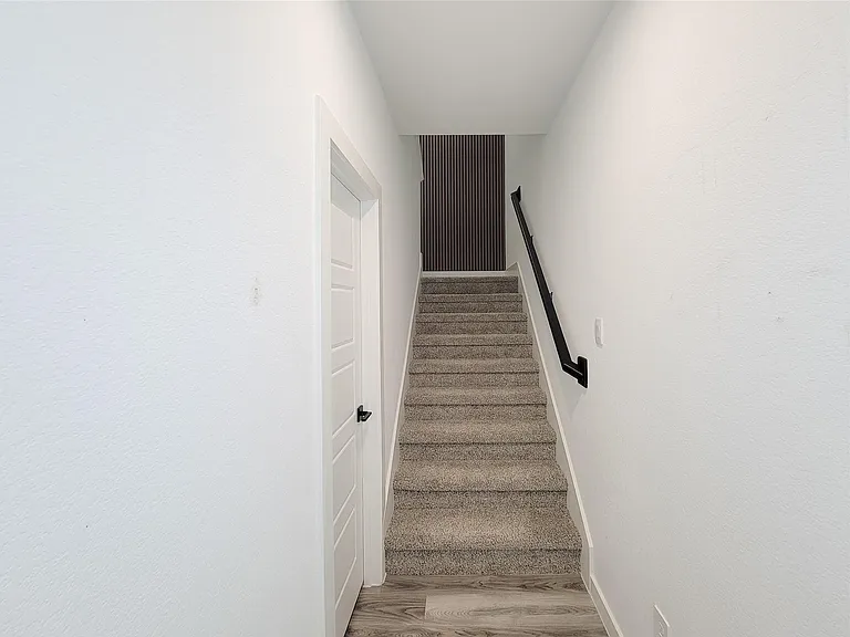 3225 Creston Gate Dr — Photo 13