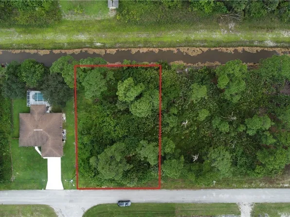 1112 Amherst St E, Lehigh Acres, FL 33974