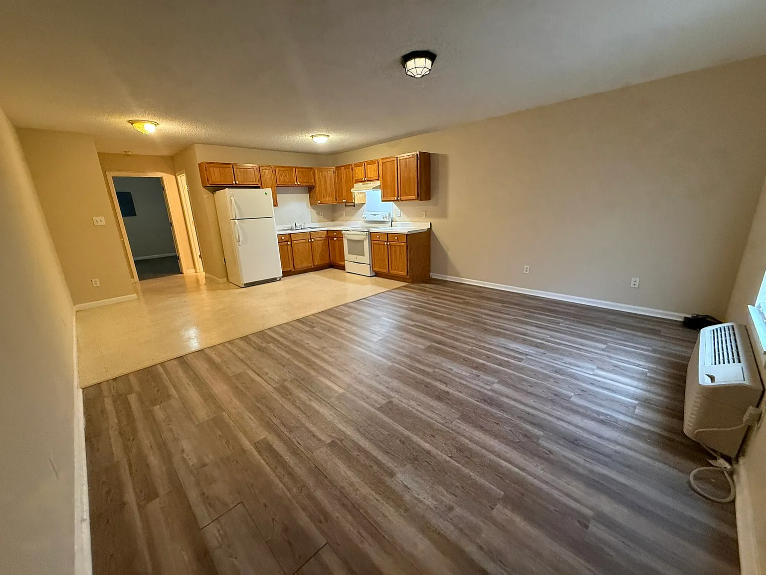 Lauderdale Apartments - 2 — Photo 2