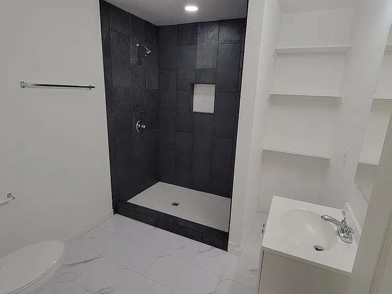 301 Robbins St — Photo 15