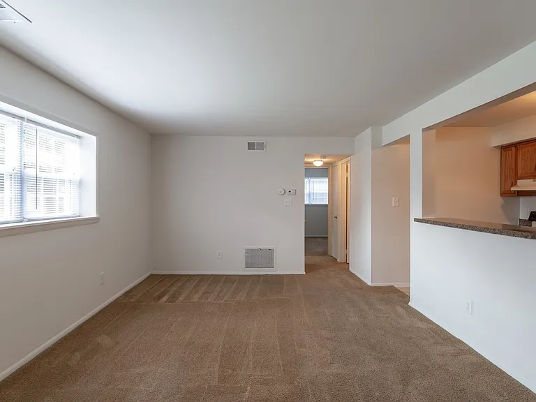 Abbey Walk Apartments — Photo 4