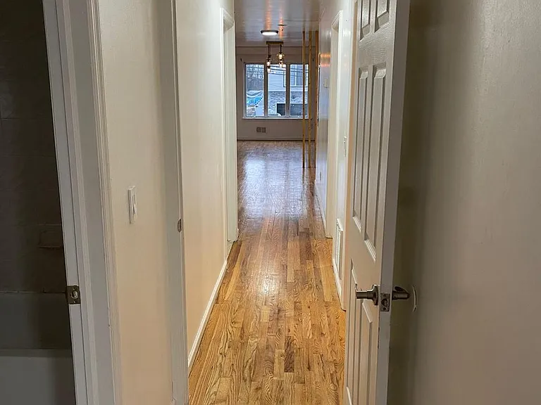 1089 Magnolia Ave — Photo 7