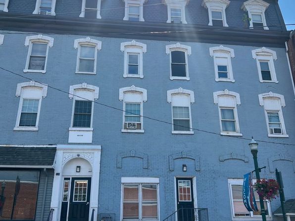 134-136 S Union St #3