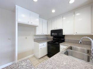 158 S Madison Ave, Pasadena, CA 91101