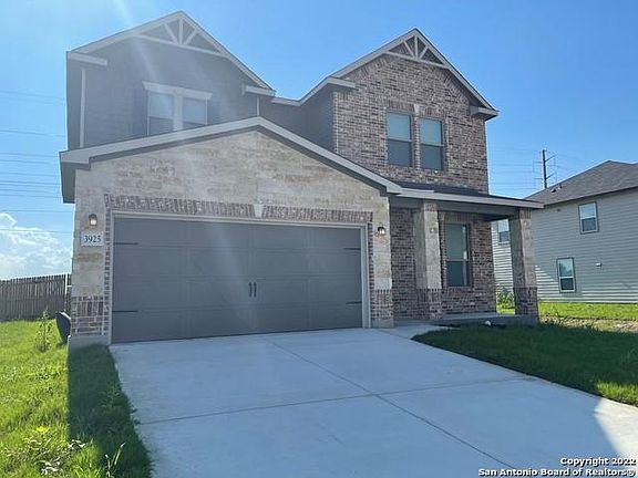 2nd image of 3925 Woodside Dr