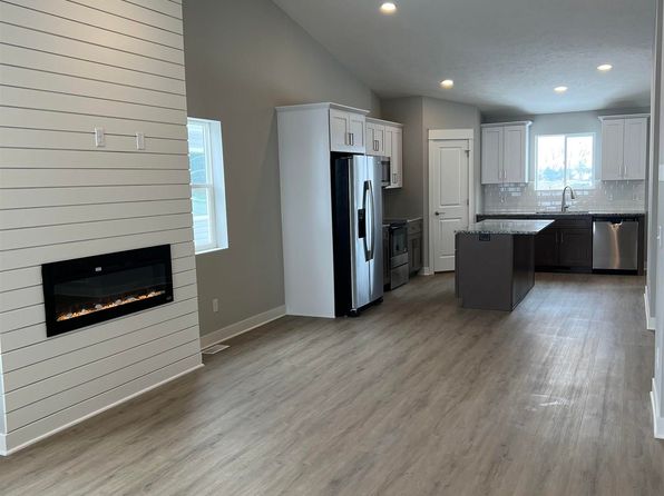 3563 Little Bluestem Rd, Fremont, NE 68025