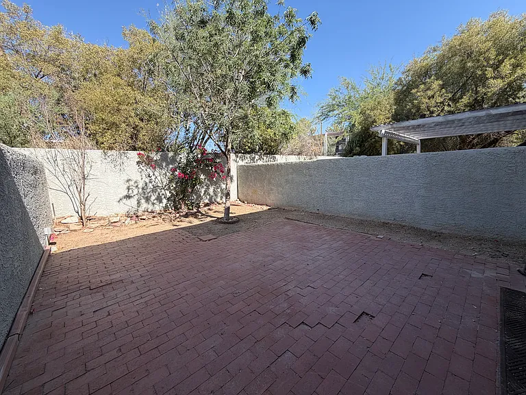 2759 W Anklam Rd #C — Photo 18