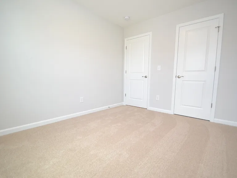 1226 Bessie Ct — Photo 32