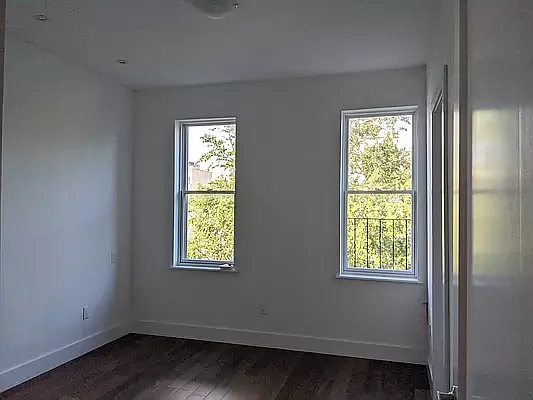 Rented by Skyline Group Real Estate | media 64