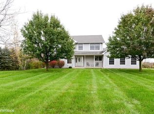 1854 Spears Rd, Sycamore, IL 60178