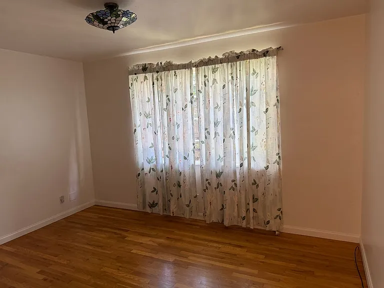 25065 Monterey St — Photo 5