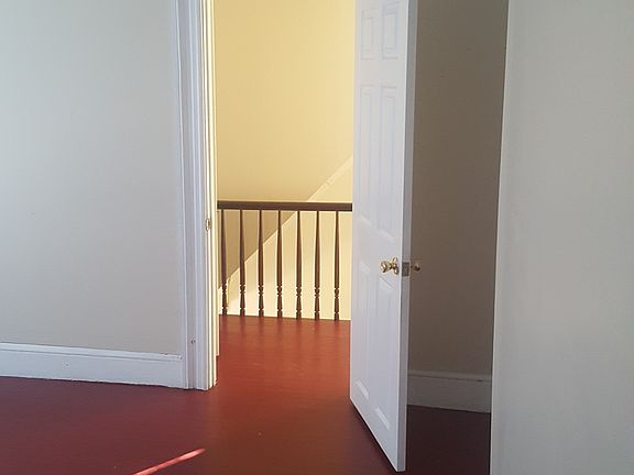 3rd image of 29 Academy Avenue # Fl 2nd