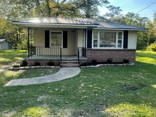 507 N College St, Glencoe, AL 35905