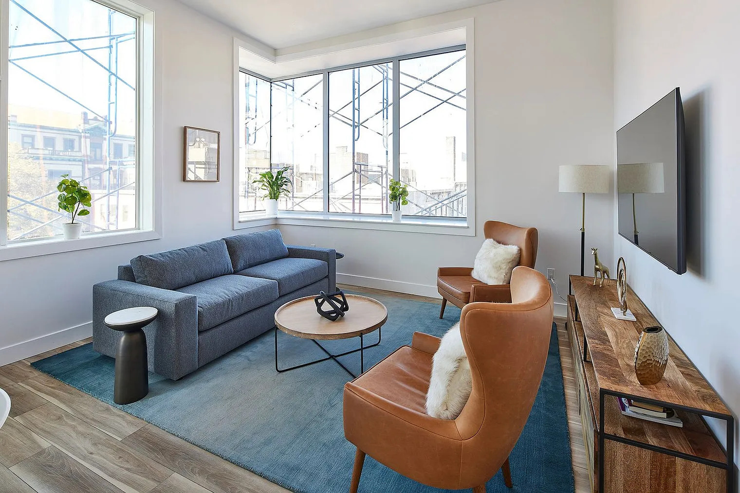 2 bed, 2.0 bath, 1001 sqft, $13,840 — Photo 4
