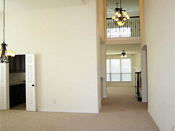 3rd image of 27015 Downing Park Blvd